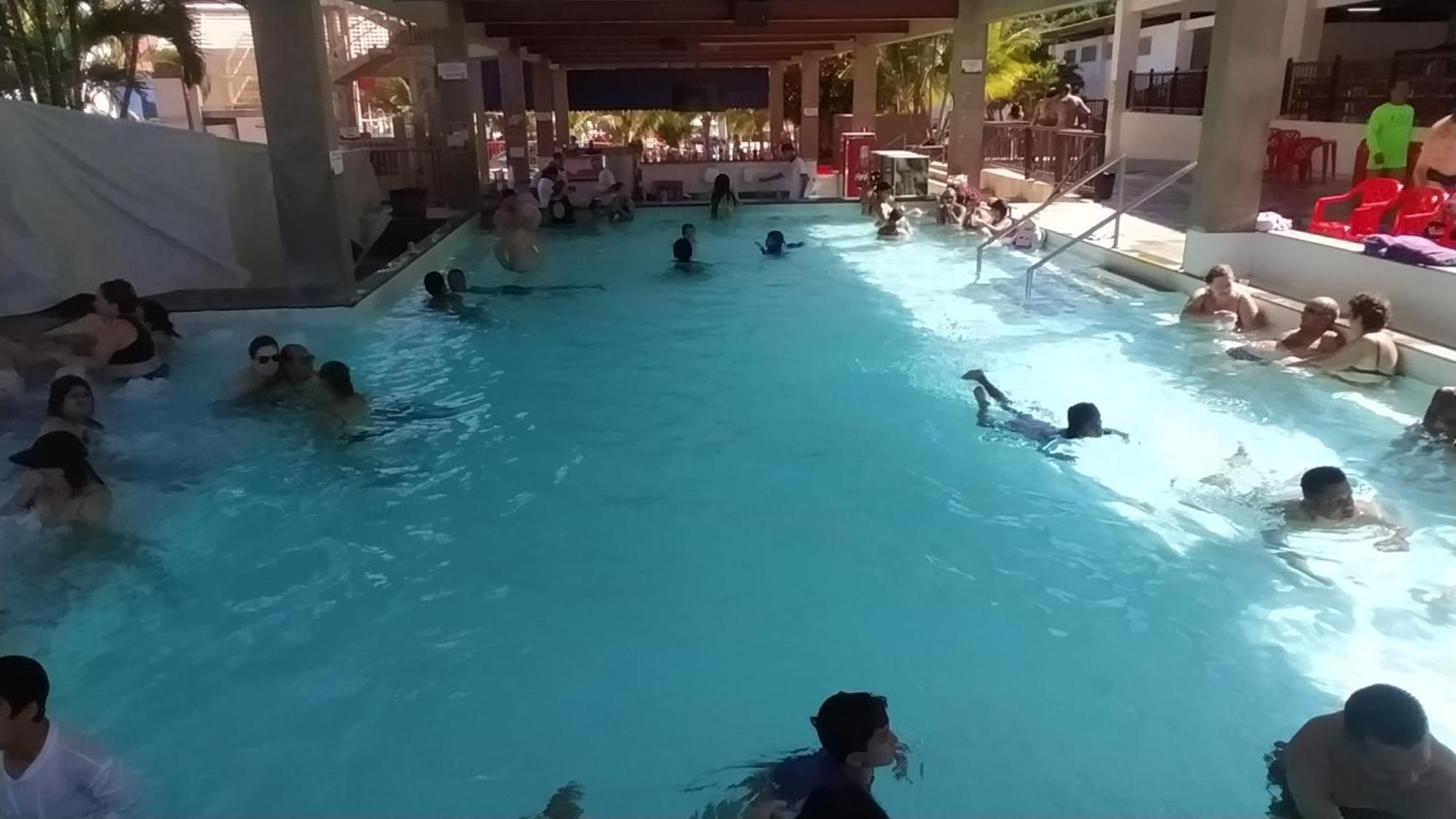 Diroma Exclusive Com Piscinas 24 Todos Os Dias, Tem A Verdadeira Agua Medicinal Contra Dores No Corpo Artrite, Artrose, Osteoporose E Fibromialgia Fique Livre Do Estresse Com A Maior Sauna * Caldas Novas